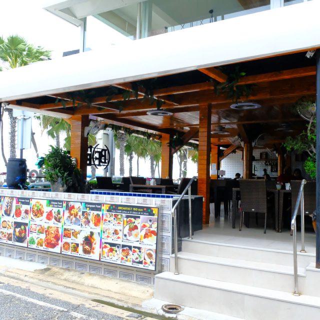 The Beachfront Restaurant 4